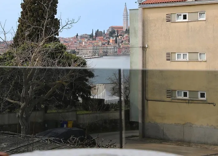 Cok Διαμέρισμα Ρόβινι