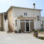 Cok 로비니